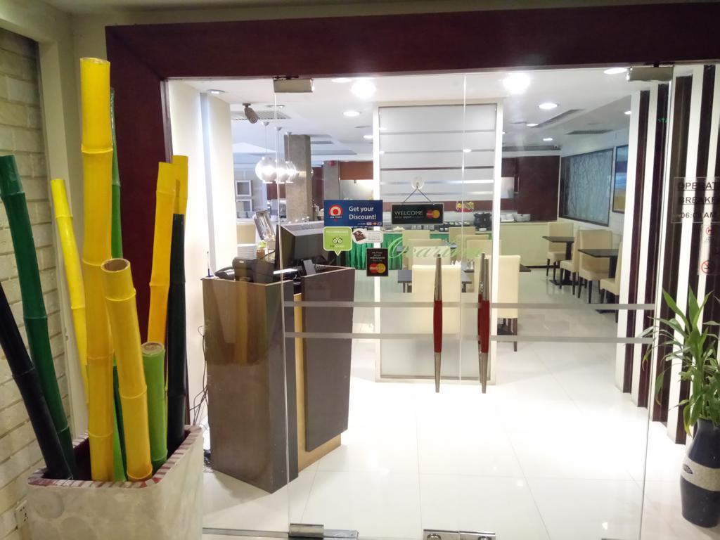 Discovery Hotel Phnom Penh Exterior photo
